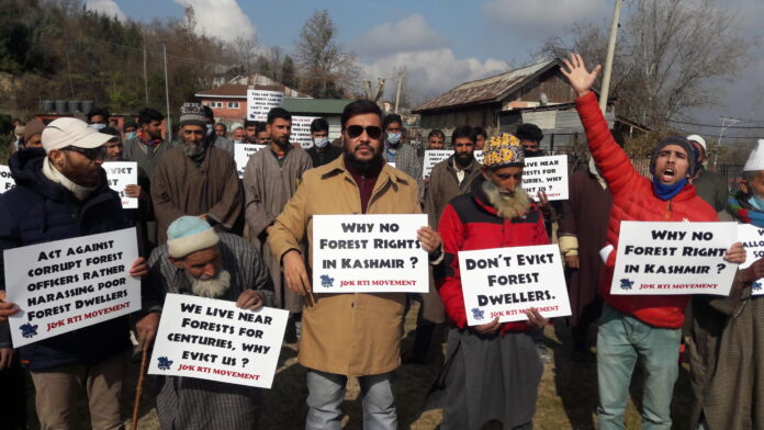 Protest Budgam