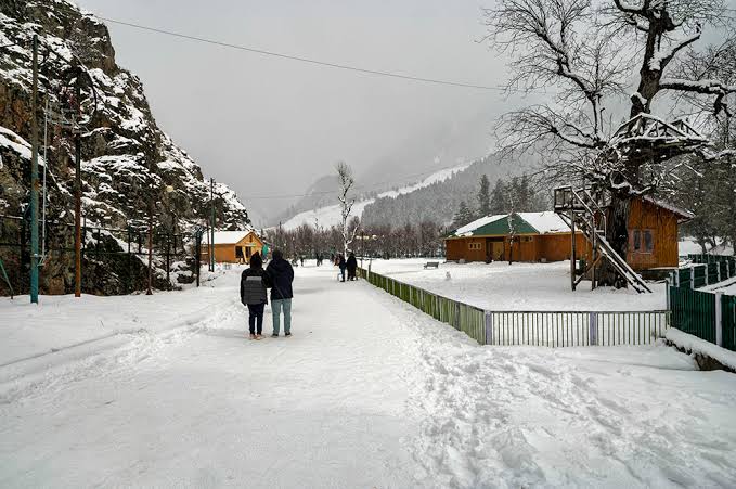 images - 2023-11-27T154932.383
